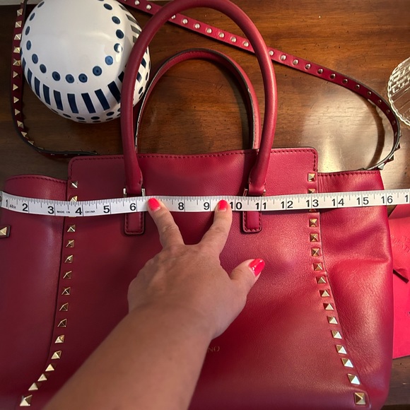 Authentic Valentino Tote - Picture 9 of 11